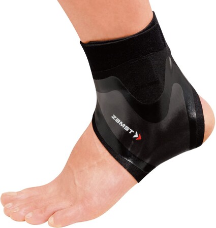 ▲福田師王選手が着用しているザムスト製品