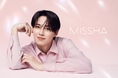 JO1 白岩瑠姫さんを新アンバサダーに迎える韓国コスメ「MISSHA(ミシャ)」新たなベースメイクアップシリーズglowで新ビジュアル公開。