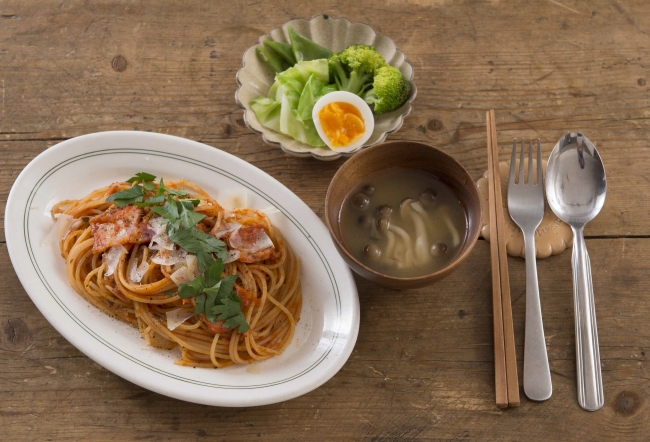 パスタが主食の場合の並べ方