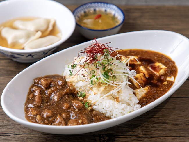 「台湾あいがけ無限飯（単品）／790円」　、「台湾あいがけ無限飯セット／1130円」