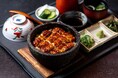 名古屋・伏見「知多家 本邸」に曜日限定メニュー登場。備長炭焼き × 石焼きごはんの贅沢「うなぎおこげまぶし」と「飛騨牛まぶし」販売開始
