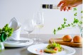 100mlサイズご褒美ワイン「MAIAM WINES」からレストランの料理とのペアリングをご自宅でお楽しみいただけるペアリングセットが新登場!