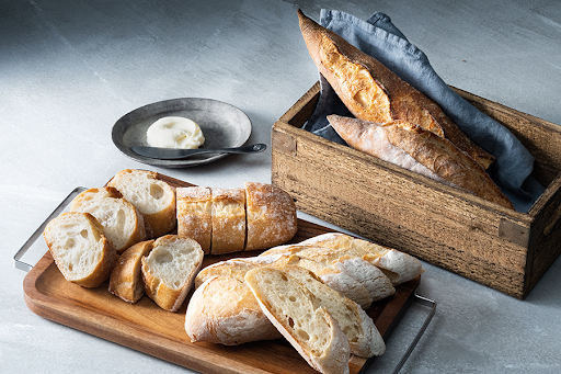 冷凍パンの定期便「パンスク」、1箱でパン屋さん巡りができる「旅する 