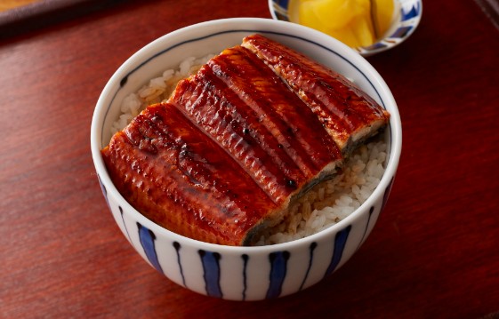 うな丼（お吸い物・漬物付）￥899（税込￥988）※お持ち帰り（税込￥970）