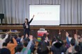【戸田市立新曽小学校・特別授業】「仕事をしながら世界大会へ」難病を抱えながらも挑戦する入社4年目の講師が小学5年生に贈る”挑戦することの大切さ”