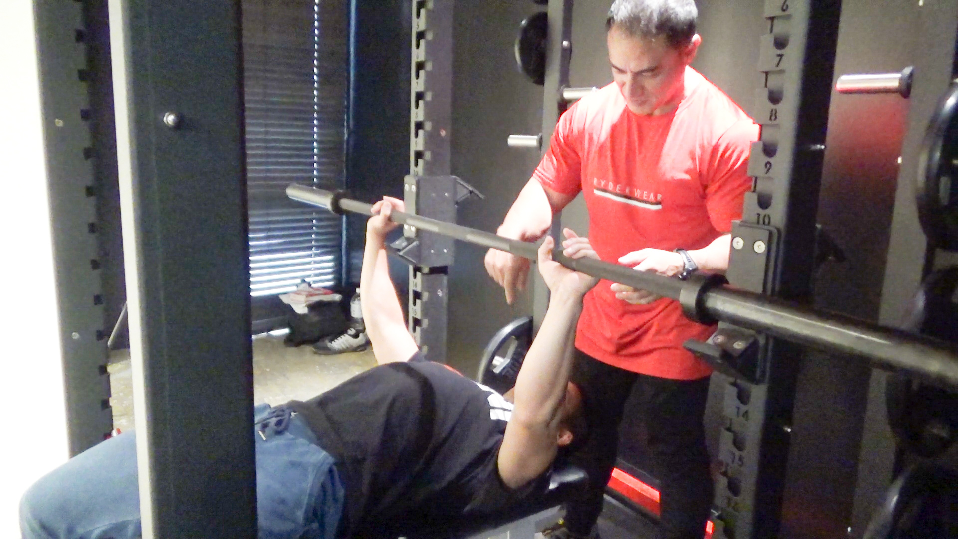 山本義徳氏パーソナルトレーナースクール第一期生いよいよ卒業 充実したスクールの内容と卒業生の生の声とは 株式会社レバレッジのプレスリリース