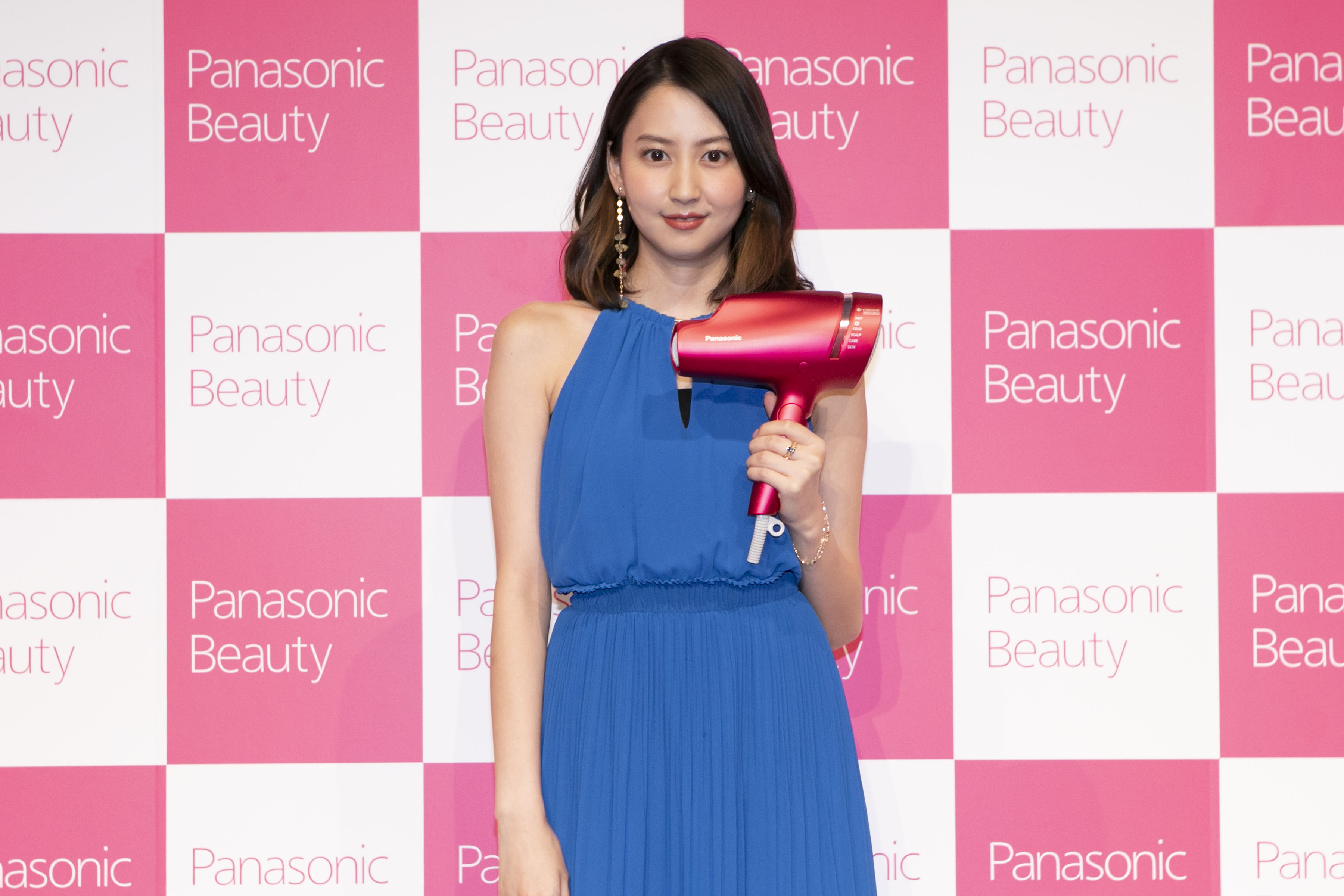 Panasonic Beauty 高浸透 ナノイー 搭載のヘアードライヤー ナノケア新製品 ゲストに河北麻友子 さんを迎え うるおい体感イベント を開催 パナソニック株式会社のプレスリリース