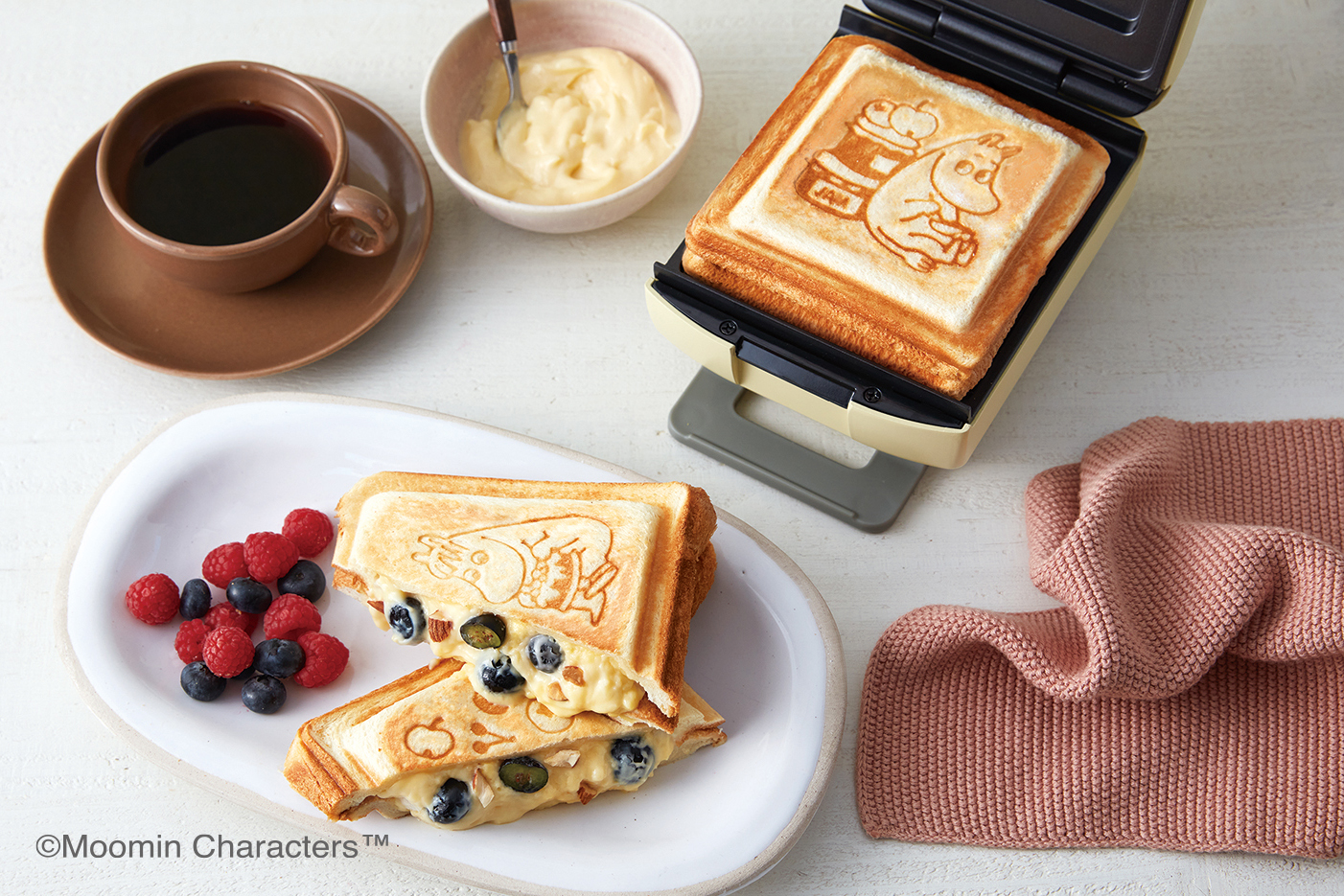 ムーミンデザインで ホットサンドがもっとたのしい レコルト プレスサンドメーカー プラッド ムーミン を新発売 ウィナーズ株式会社のプレスリリース