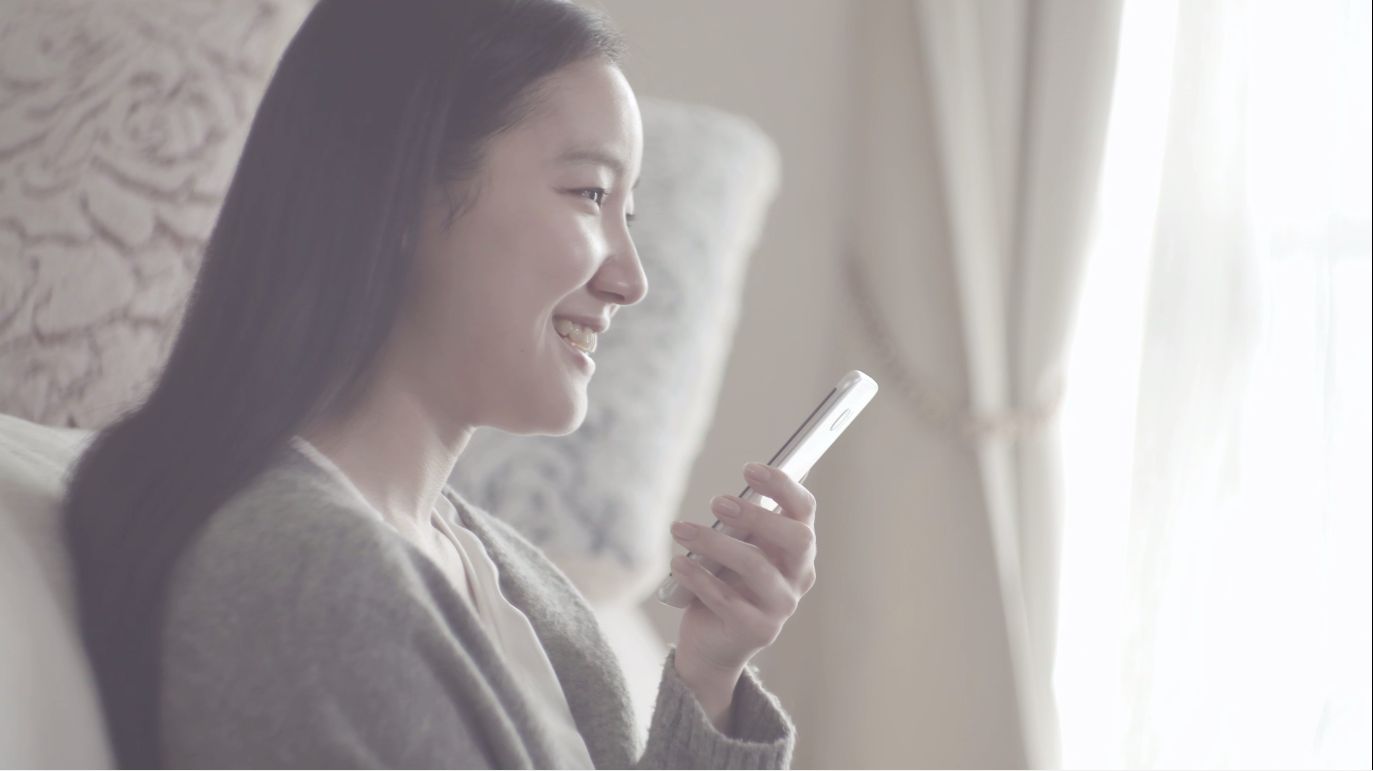 大切な人への想いを込めたメッセージが世界に一つだけのチョコレートに スマホをかざせばチョコから声が聞こえる Voice Chocolate ムービーが公開 株式会社nttドコモのプレスリリース
