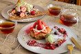 神戸・元町トアウエストにあるクレープとガレットの専門店「CREPE & GALETTE TOOTH TOOTH」にて、冬においしい苺のガレット&クレープが登場!2025年1月16日(木)より。