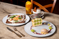 神戸・元町トアウエストにあるクレープとガレットの専門店「CREPE & GALETTE TOOTH TOOTH」にて、秋を彩るクレープ＆ガレットが9月2日（水）に登場。