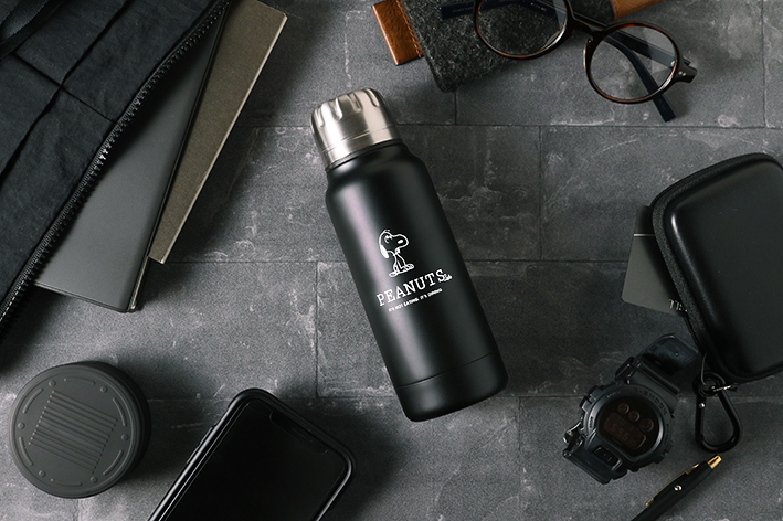 オンラインショップ限定 Peanuts Cafe Thermo Mug アンブレラボトルミニに新色ブラックが登場 3月11日 水 より販売開始 株式会社ポトマックのプレスリリース