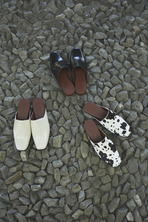 SLIPPER SHOES￥18,700