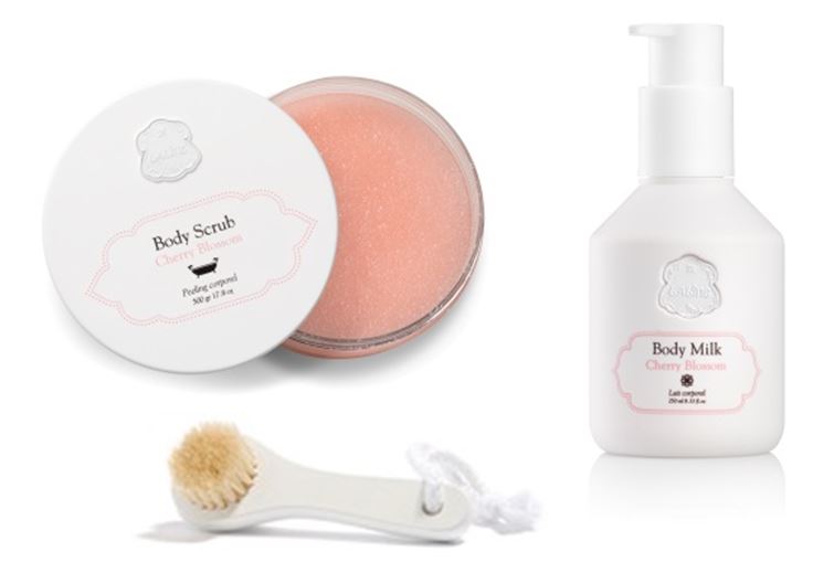 Laline 今こそ夏に受けたダメージを角質 保湿ケアでリセット ボディスクラブ と ボディミルク にフェイスブラシが付いた アフターサマーケアセット 17年9月1日新登場 Laline Japan株式会社 株式会社tsiホールディングス のプレスリリース