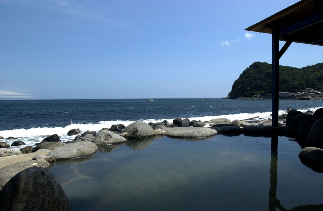 北川温泉「黒根岩風呂」