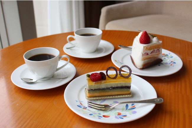 ホテルメイドのケーキとコーヒー（イメージ）