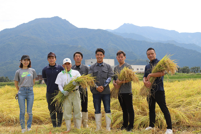 株式会社 庄治郎商会と苗場スタッフ