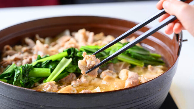 北海道産知床鶏、かみふらのポークとラム肉の味噌煮込み鍋 北海道産知床鶏、かみふらのポークとラム肉の味噌煮込み鍋