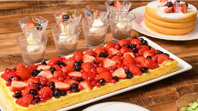 桜とベリーのタルト 桜とベリーのタルト