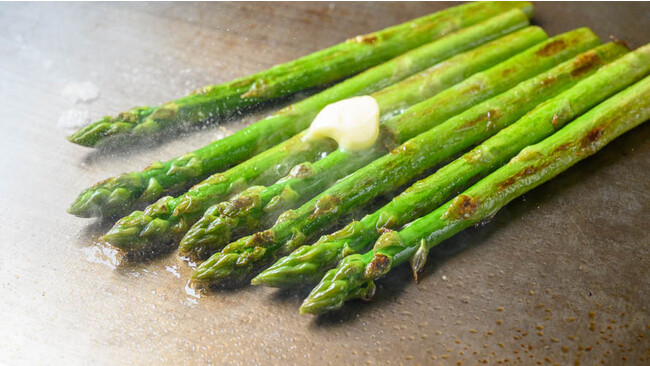 北海道産グリーンアスパラガスの1本焼き 北海道産グリーンアスパラガスの1本焼き