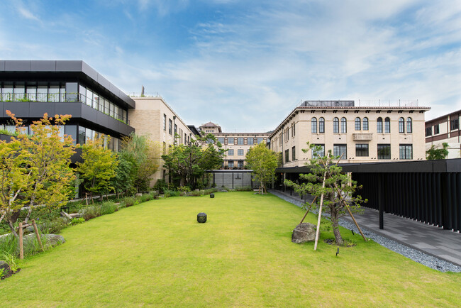 元小学校を保存・活用した唯一無二のへリテージ（遺産）ホテル