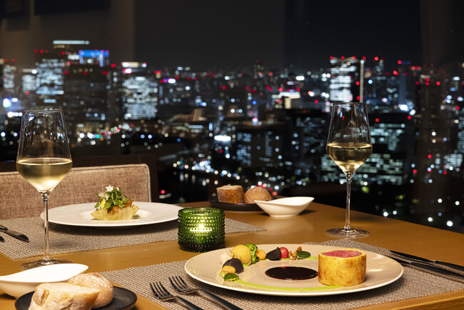 Noel DinnerとAll-Day Dining OASIS GARDEN 夜景 イメージ