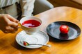 【中国割烹旅館 掬水亭】約1,400株のバラを愛でながら華やかな秋のバラを堪能できるセット商品を新発売