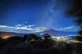 【軽井沢プリンスホテルスキー場】スキー場山頂の一夜限りの“特等席”で花火観賞「サンセット&ナイト 空旅リフト」を運行します