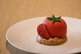 【軽井沢プリンスホテル ウエスト】「野菜がデザートに変わる魔法」第2弾！！甘み際立つ涼やかな軽井沢産アメーラトマトを使った “トマトスイーツ”「アメーラトマトケーキ」を販売