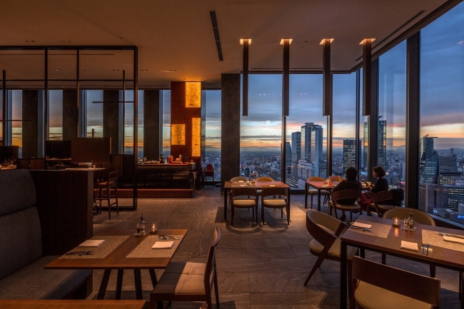 Sky Dining 天空 店内