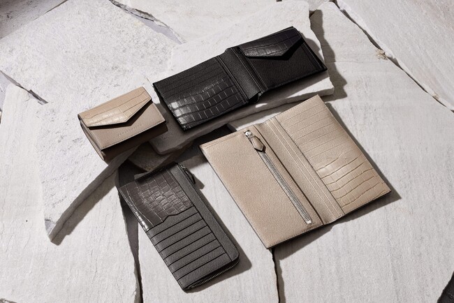 ノブレッサレザー×エンボスクロコレザーの艶やかなコンビネーション ノブレッサレザー×エンボスクロコレザーの艶やかなコンビネーション