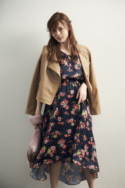 Cecil Mcbee 乃木坂46白石麻衣 ワンピースなどコラボアイテムの発売開始 9月2日開催 Tgc 17 Autumn Winter セシルマクビーステージにてお披露目 株式会社エスダーヴのプレスリリース