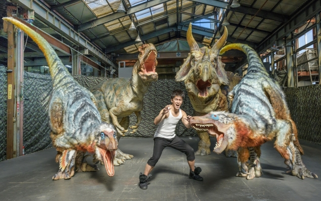 百獣の王 を超え 百竜の王 に 体験型恐竜ライブエンターテインメント Dino Safari オフィシャルサポーターに武井壮さん就任 株式会社on Artのプレスリリース