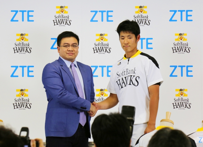 Zte 福岡ソフトバンクホークスとのチームスポンサー 契約を締結 日本球界として初めて練習着へロゴを掲示 練習段階から選手を応援 Zteジャパン株式会社のプレスリリース