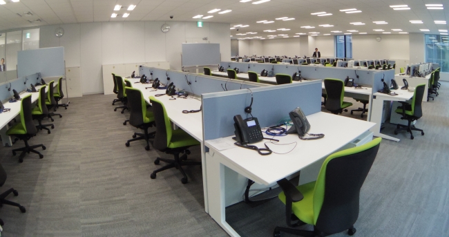 席数の増減に容易に対応可能なモジュール構造で設計した執務室