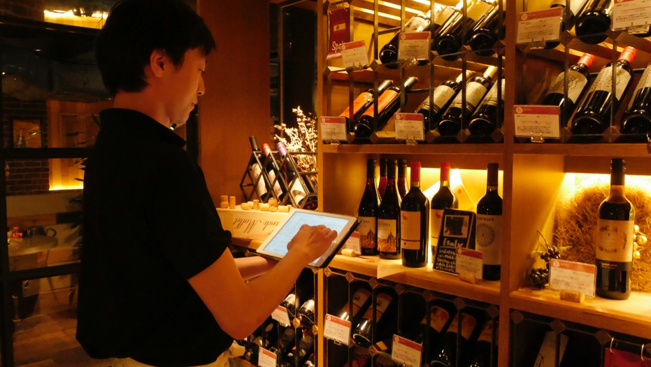 躍進する物語コーポレーション、“物語人”を支える「Shopらん」の利用を開始