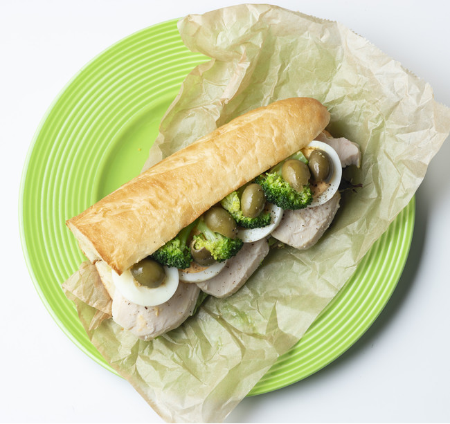 「低糖質＆高タンパク サンドイッチ」850円（税込）