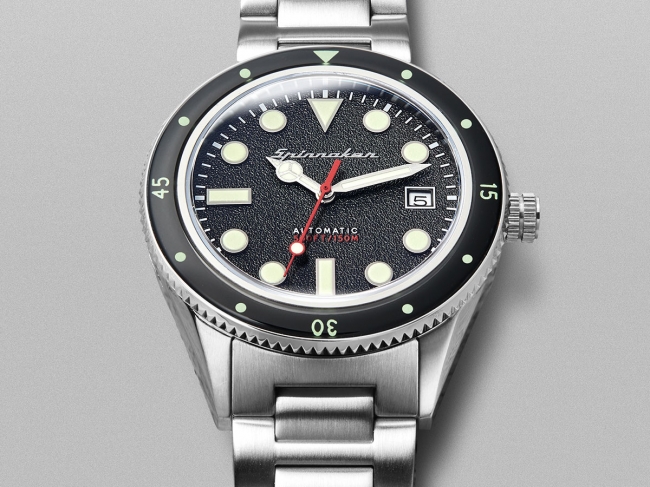イタリア発の腕時計 『スピニカー（SPINNAKER）』の、初回分が即完売し 