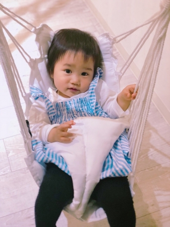 赤ちゃんokな美容室 ハンモック美容室が 日本初 赤ちゃん用ハンモックを導入 Hammock Hair Salon Coconaのプレスリリース