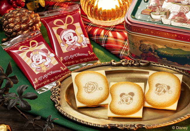 東京ばな奈】サンタ姿の「ミッキーマウス」とメリークリスマス