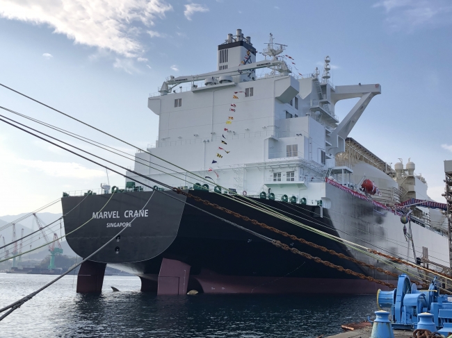 三菱造船 次世代LNG運搬船「MARVEL CRANE」の命名式を実施 三井物産が参画する米国キャメロン・プロジェクト向け2隻の一番船