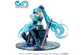 「ガンダム45周年×初音ミク」コラボプロジェクトより、イラストレーター・Ixy氏デザイン「ダブルオーガンダム」をモチーフにした「初音ミク」フィギュアが登場。