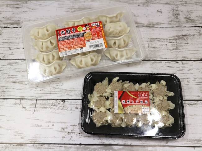 肉餃子・美味しい焼売　(各・本体価格100円／税込108円)