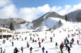 【西日本最速＆最長】１１月１４日〜４月１２日のスキー場オープン！「１日525トンの人工造雪」で「秋から春」まで滑れる「関西最大級のスキー場」グランスノー奥伊吹！総額９.８億円「日本最大級レンタル開業」
