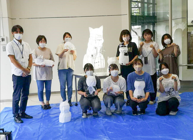 ワークショックに参加していただいた市民のみなさんと京都芸術大学の学生。