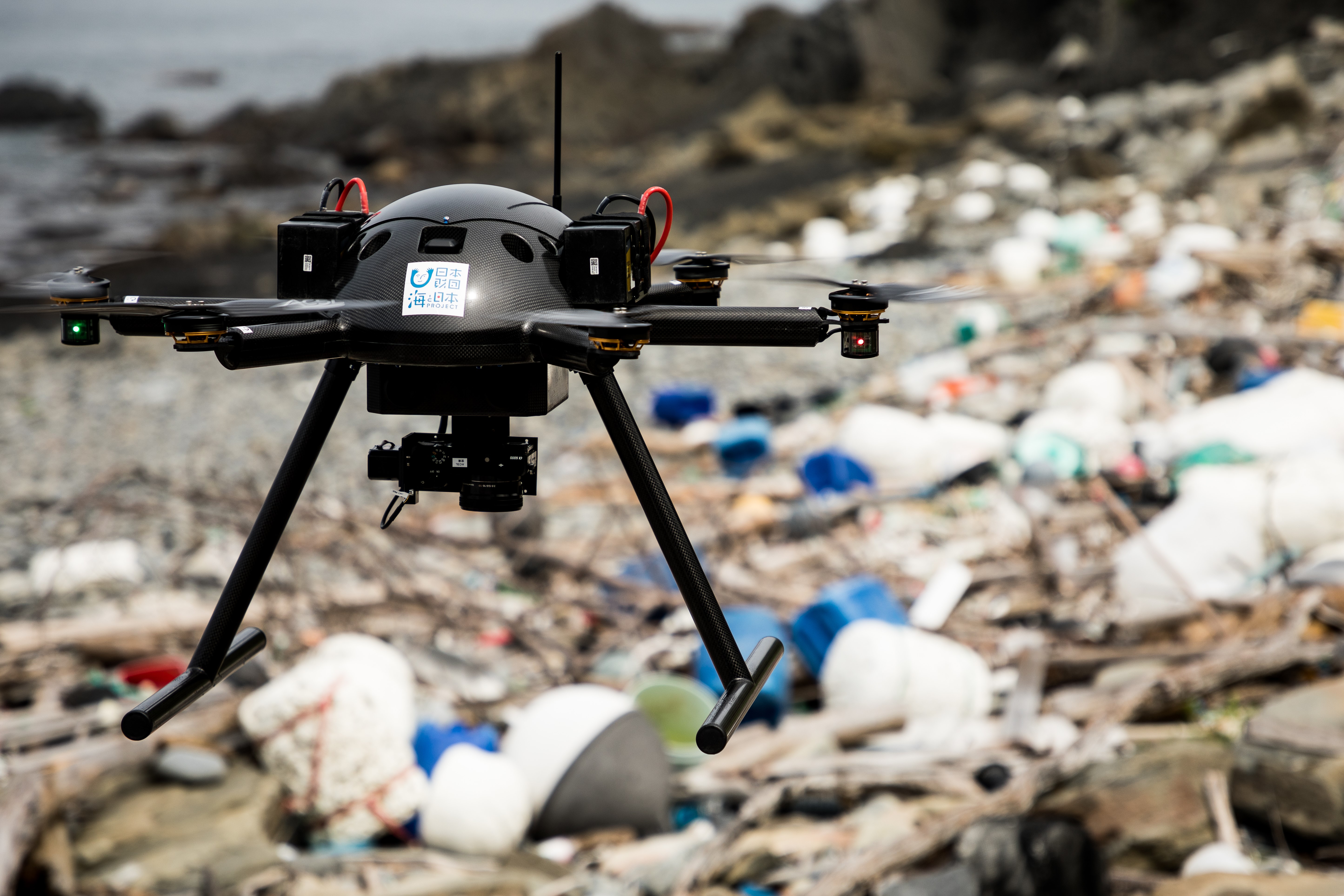 DRONE FUND、海ごみ削減を目指す「プロジェクト・イッカク」に参画。ドローンとAIによる海ごみ検知システムの開発進捗とデモ飛行を公開