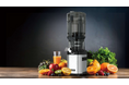 Kuvings、オートホッパー搭載の業務用スロージューサー「CS800」を「CAFERES JAPAN 2026」で初公開