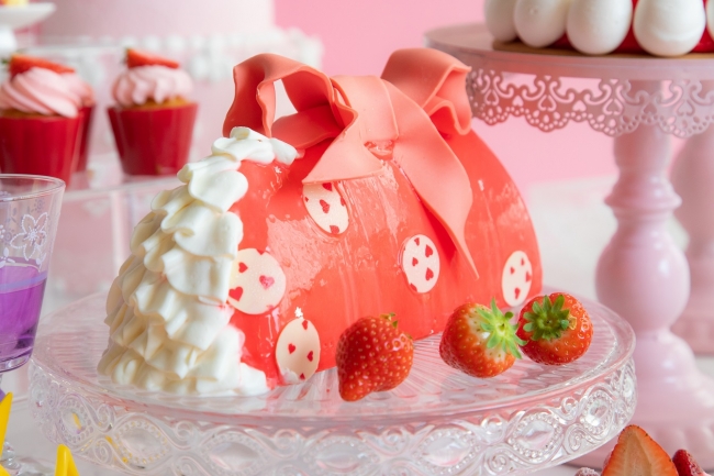 ヒルトン大阪 ストロベリーデザートビュッフェ プリンセス舞踏会へようこそ 紅茶フレーバー ケーキや初のヴィーガンスイーツが登場 大阪 ヒルトン株式会社のプレスリリース