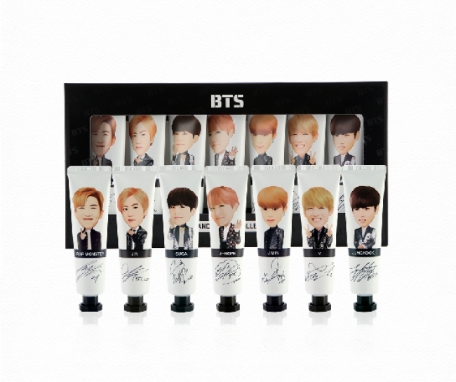 BTS Ｘ AGATHA TRAVEL EDITION:BACK PACK／BTS HAND CREAM COLLECTION