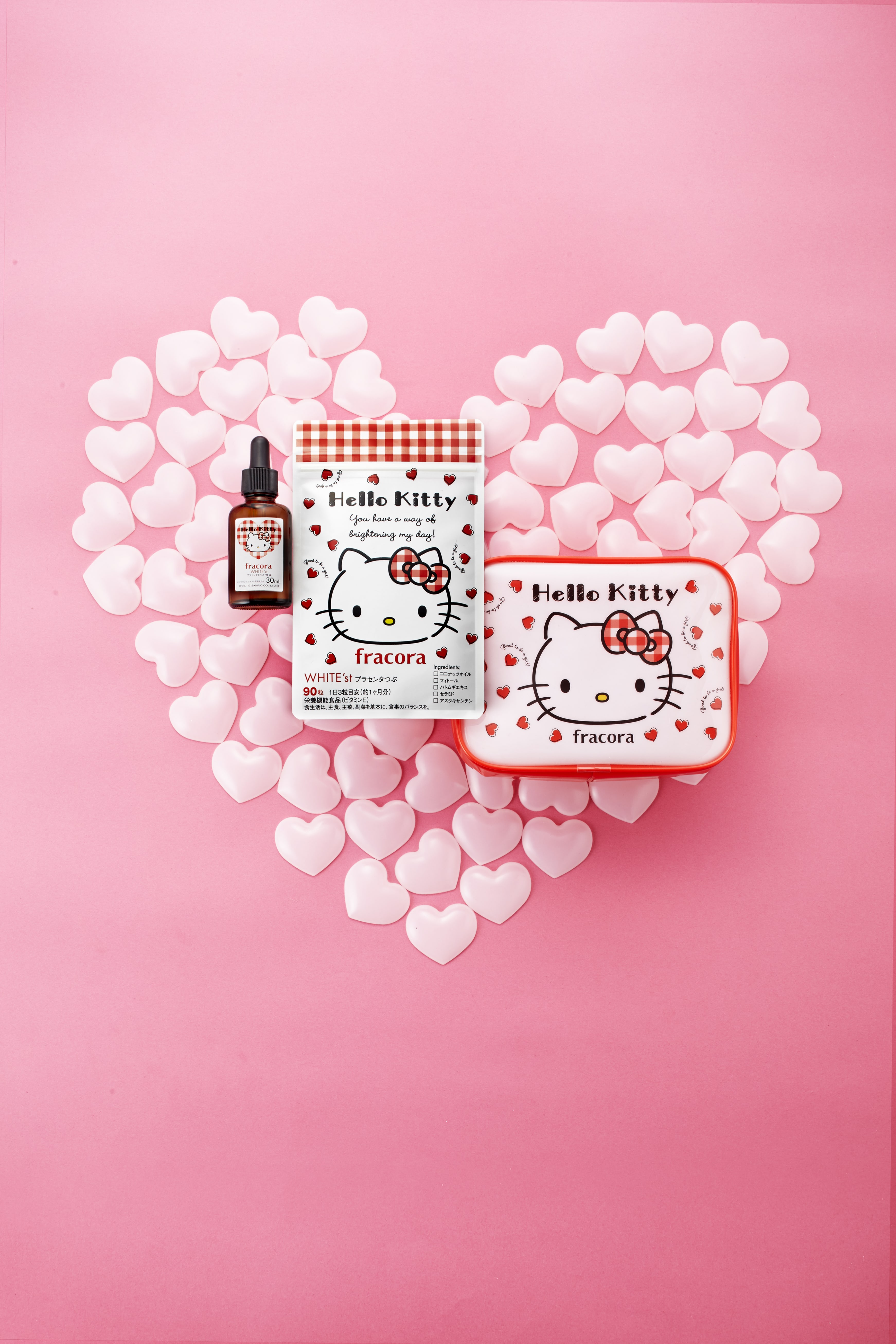 人気サンリオキャラとコラボ プラセンタ集中ケアセット ハローキティ 原液ハーフボトルセット ハローキティ キキ ララ 17年8月25日 金 数量限定新発売 株式会社 協和のプレスリリース